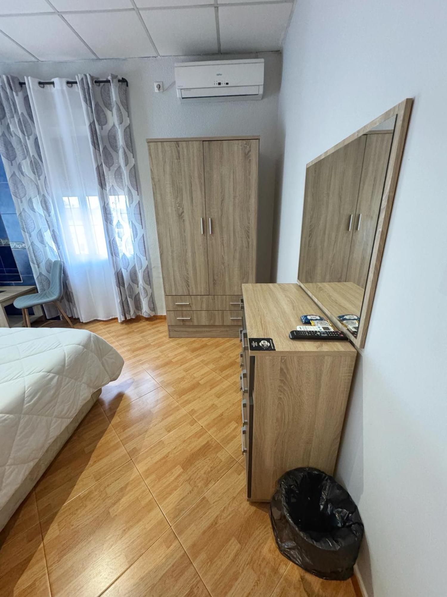 Hostal El Brillante - Alojamientos El Duque 科爾多瓦 外观 照片