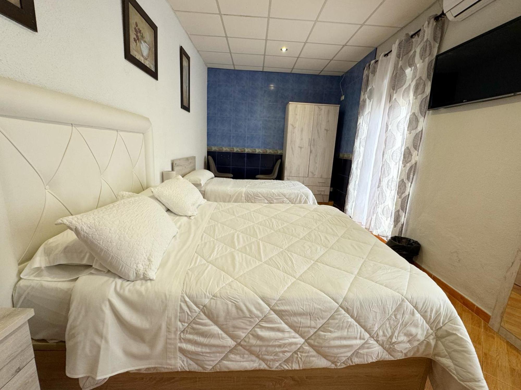Hostal El Brillante - Alojamientos El Duque 科爾多瓦 客房 照片